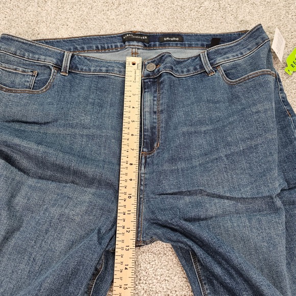 New Susan Graver Jeans Women's Size 22W Girlfriend Blue Denim Frayed‎ Hem - Picture 4 of 7